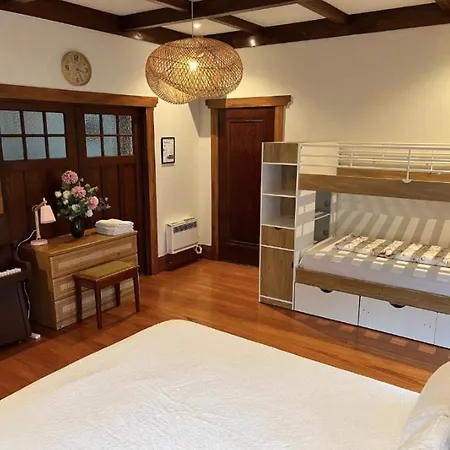Devonport-Bayswater Guesthouse